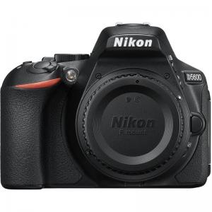Nikon D5600 Cuerpo